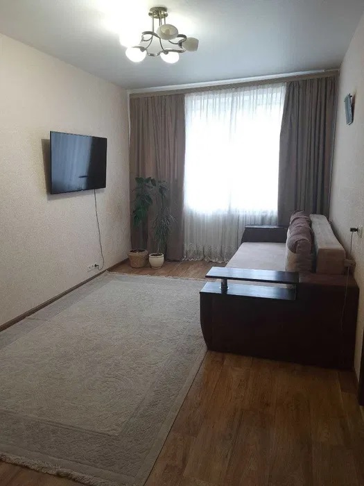 Терміново продам 2 кімнатну квартиру, р-н Казбет, м Черкаси.