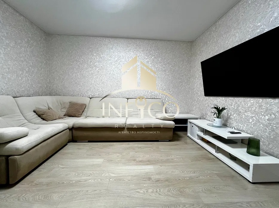Продаж великої однокімнатної квартири в центрі міста, Гоголя, 302.