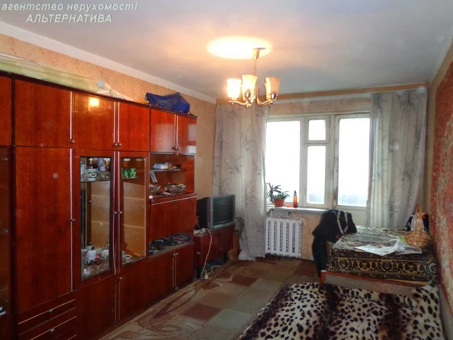 3-х кім кв. Митниця р-н Дніпро Плаза, 4 пов. не кутова, на дві сторони.