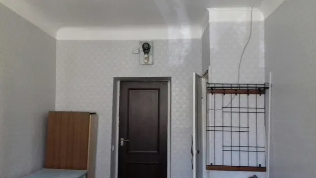 Продається велика кімната в гуртожитку, вул. Н.Левицького.