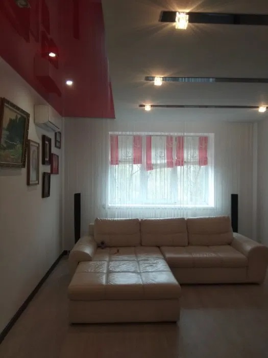 Продажа 3-х комнатной квартиры, ул. Жужомы, 7.