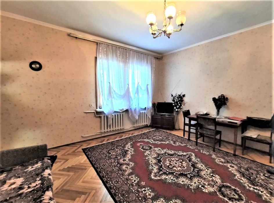 3-кімн. квартира в приватному будинку (63м2) в Соснівці в хорошому ст.